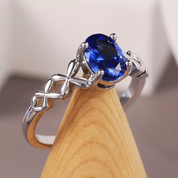 New Women’s 925 Silver Blue Sapphire Ring - Picture 4 of 5